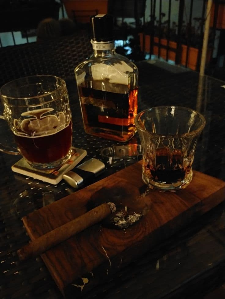 Drinks and ciggarettes - Pombe Sigara